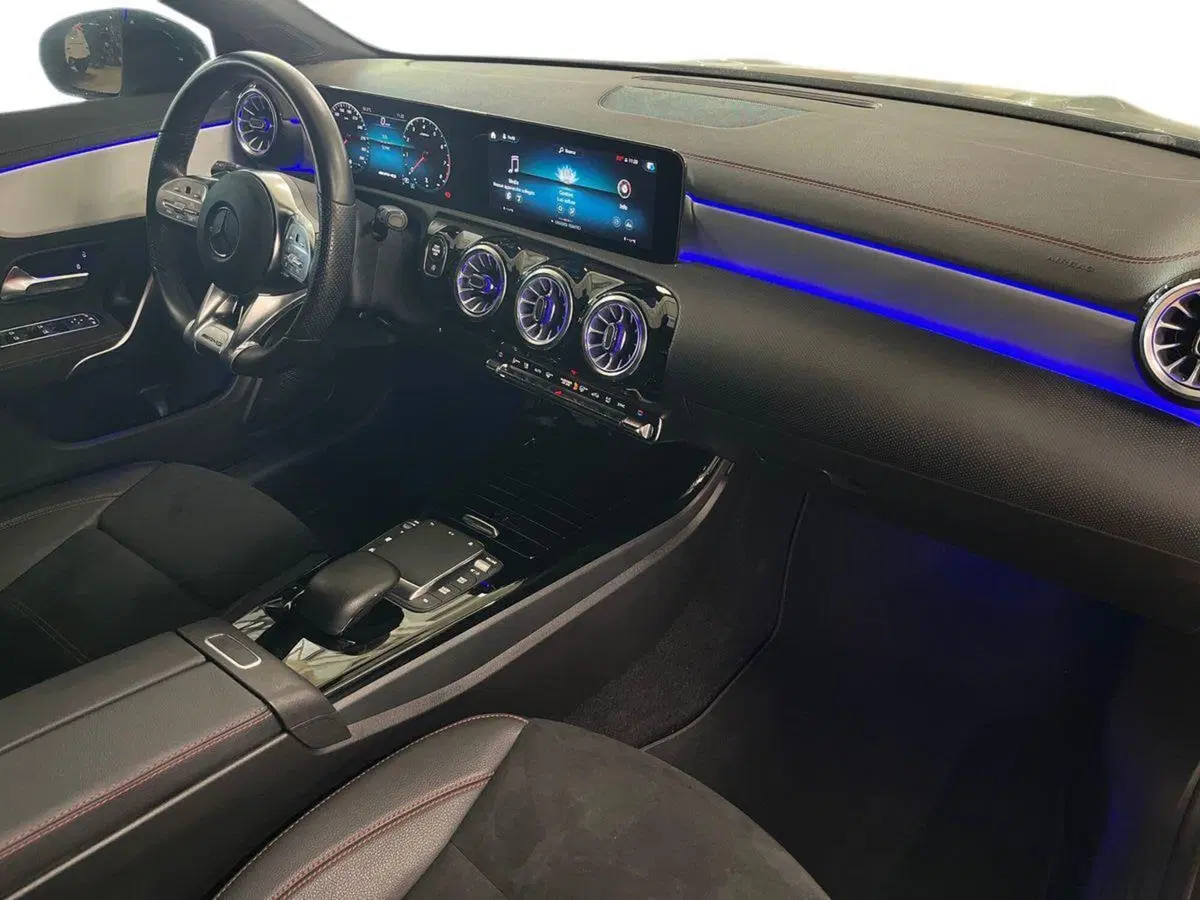Mercedes-Benz CLA Shooting Brake usata a Napoli (14)