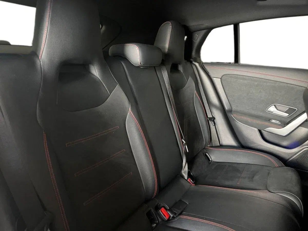 Mercedes-Benz CLA Shooting Brake usata a Napoli (15)