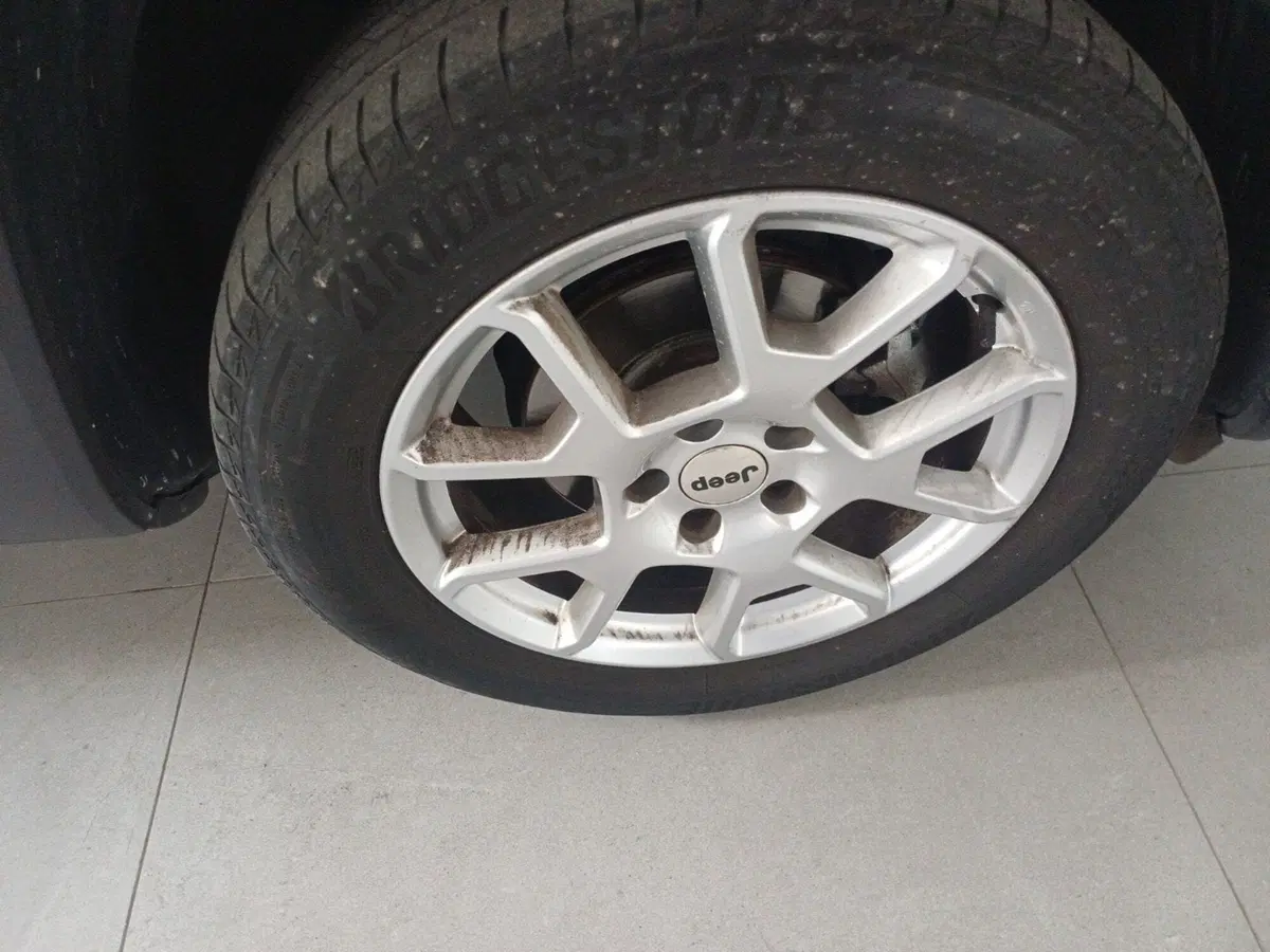 Jeep Renegade usata a Massa-Carrara (9)