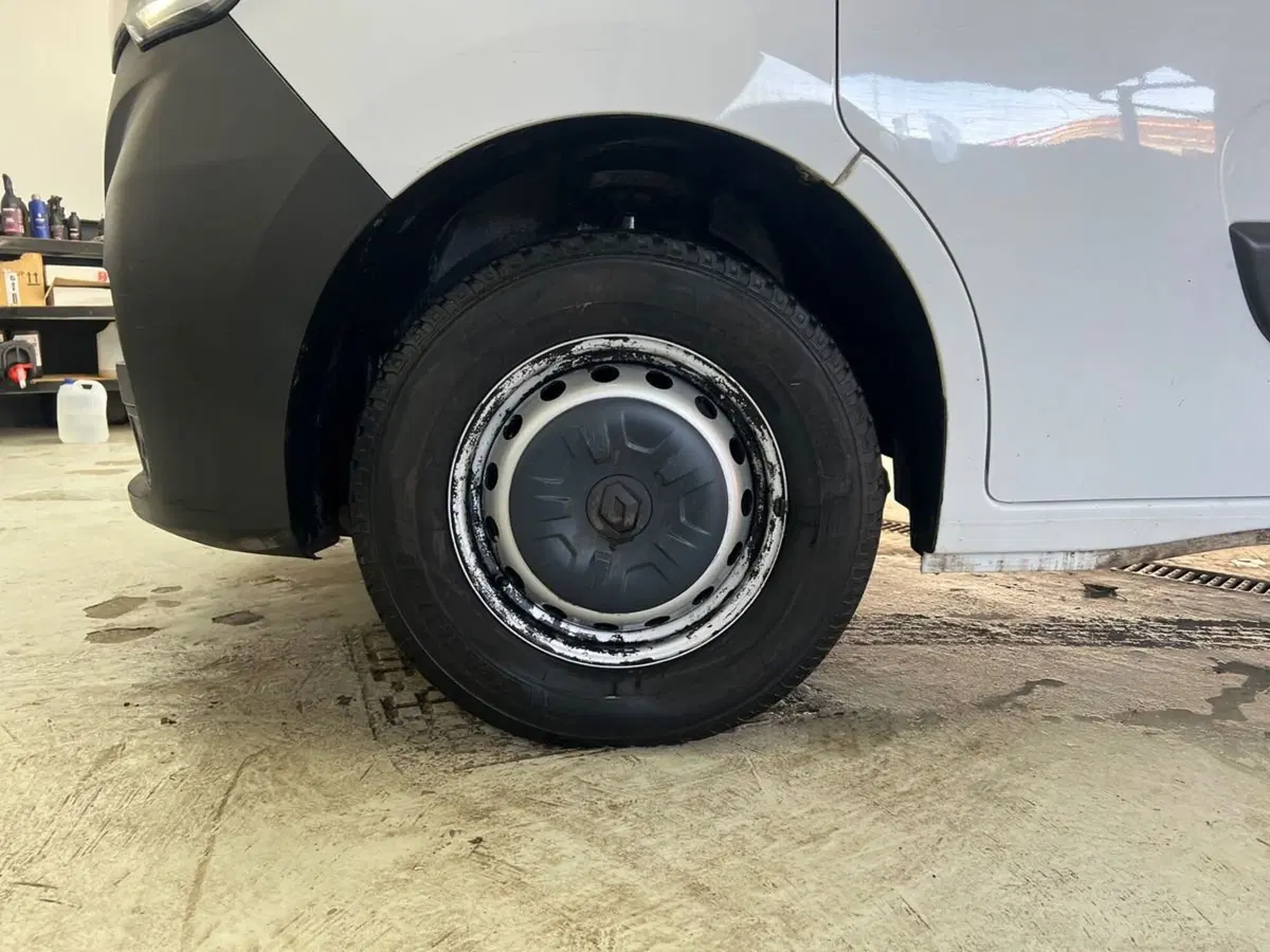 Renault Master Furgone usata a Roma (16)