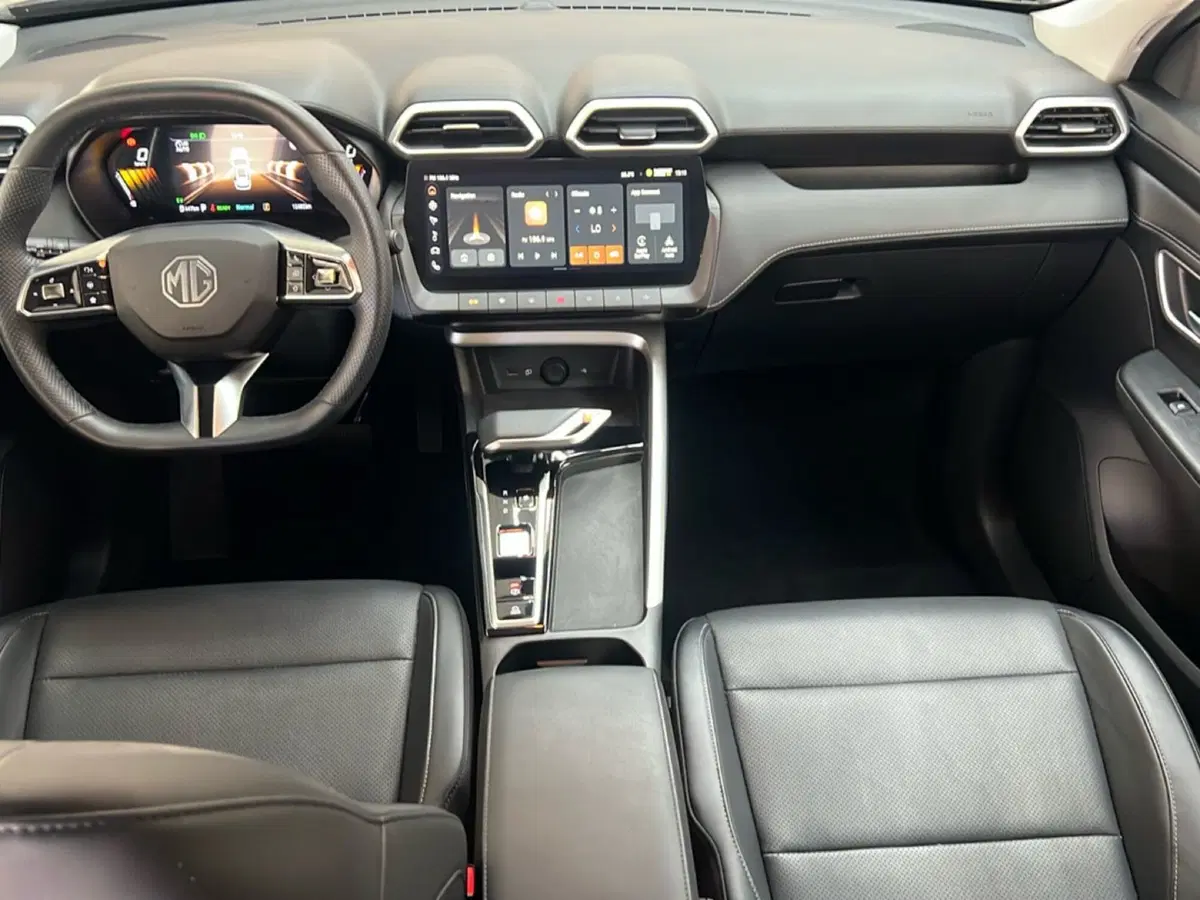 Mg ZS EV usata a Roma (11)