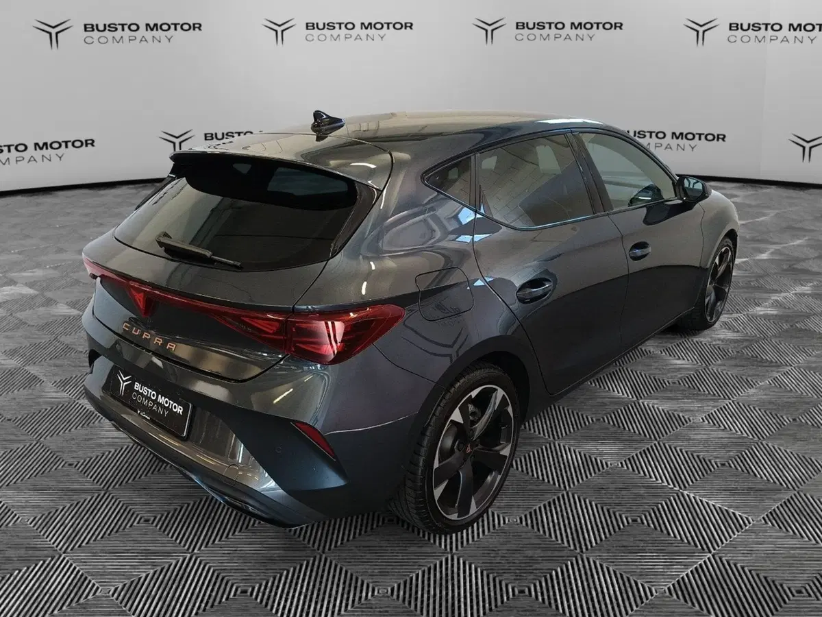 Cupra Leon usata a Varese (6)