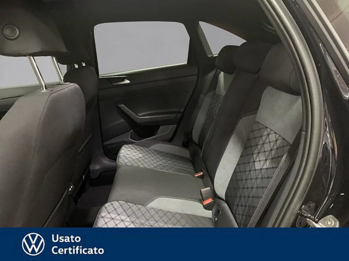 Volkswagen Taigo nuova a Vicenza (12)