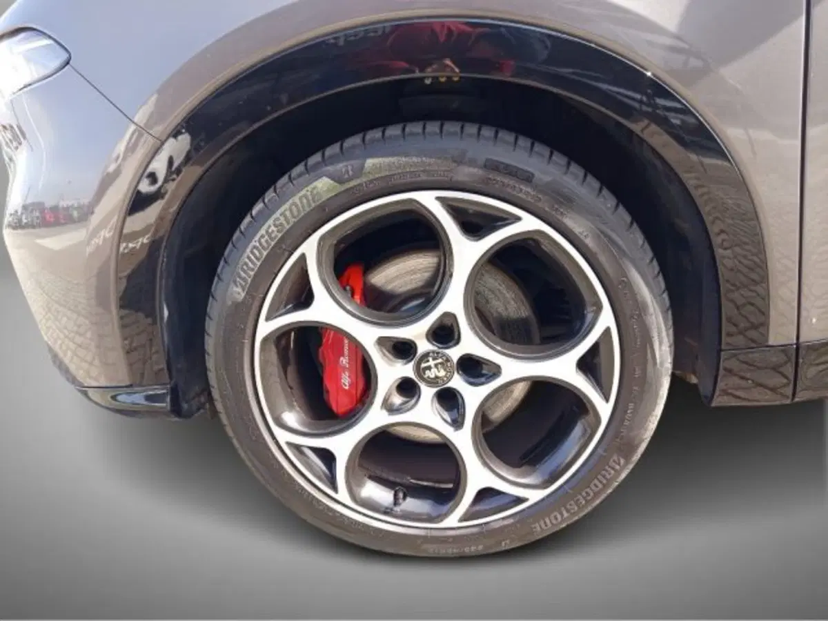 Alfa Romeo Tonale usata a Frosinone (16)