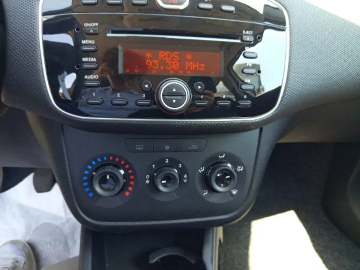 Fiat Punto usata a Frosinone (14)
