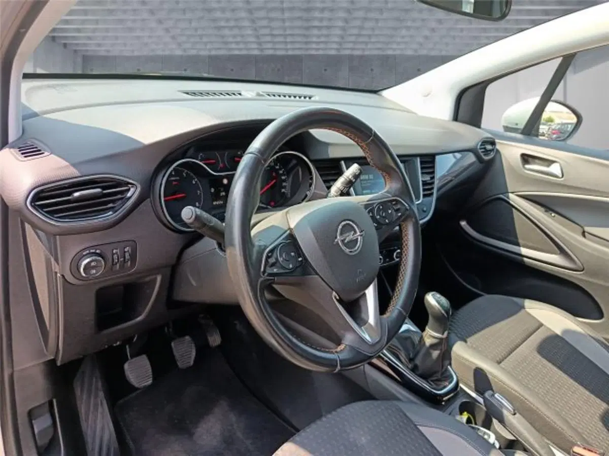 Opel Crossland X usata a Bari (10)