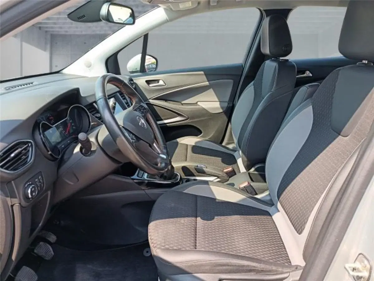 Opel Crossland X usata a Bari (11)