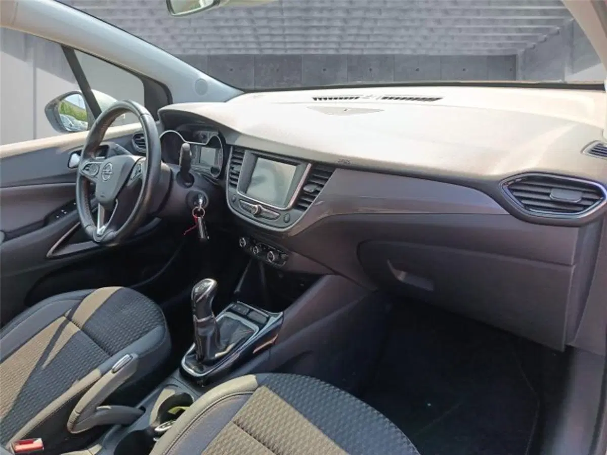 Opel Crossland X usata a Bari (12)