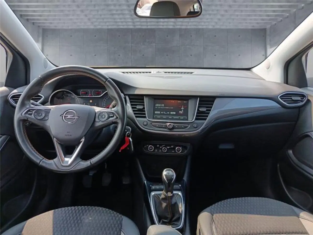 Opel Crossland X usata a Bari (13)