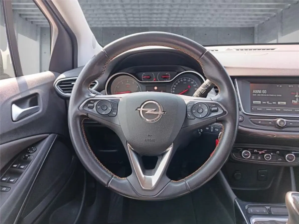Opel Crossland X usata a Bari (14)