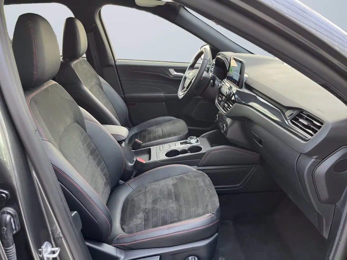 Ford Kuga usata a Milano (15)