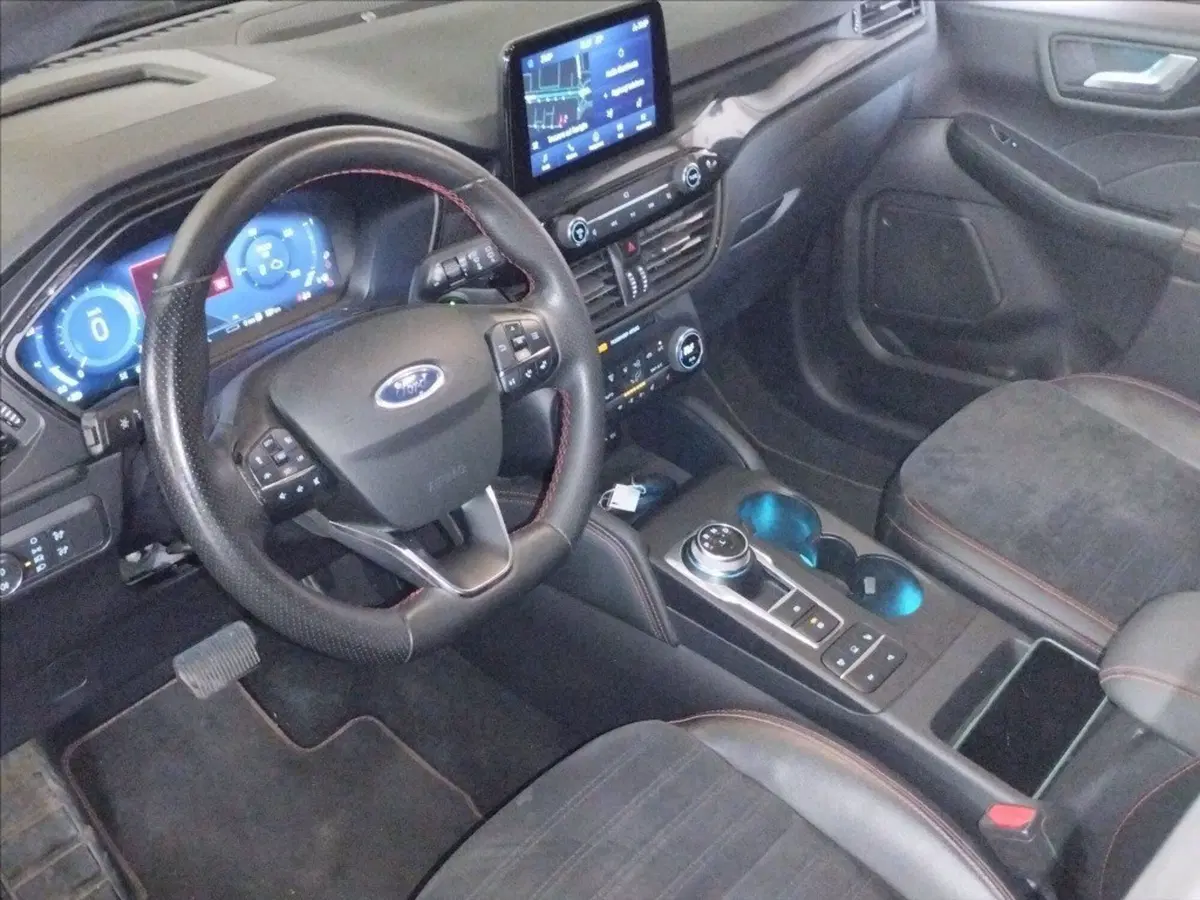 Ford Kuga usata a Milano (13)