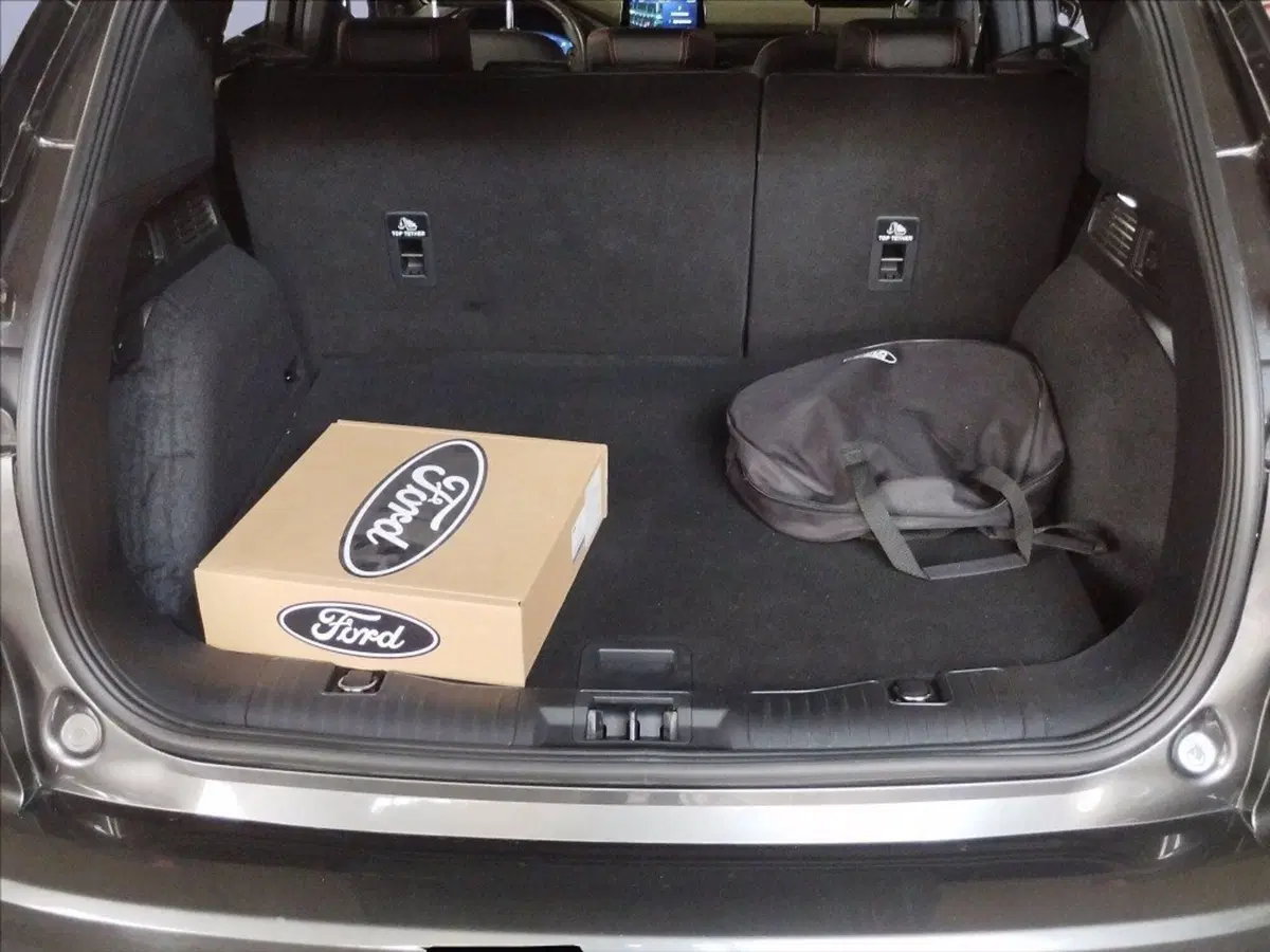 Ford Kuga usata a Milano (15)