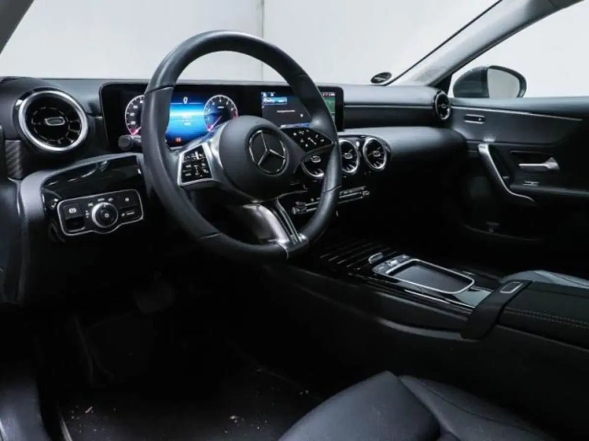 Mercedes-Benz Classe A usata a Milano (10)