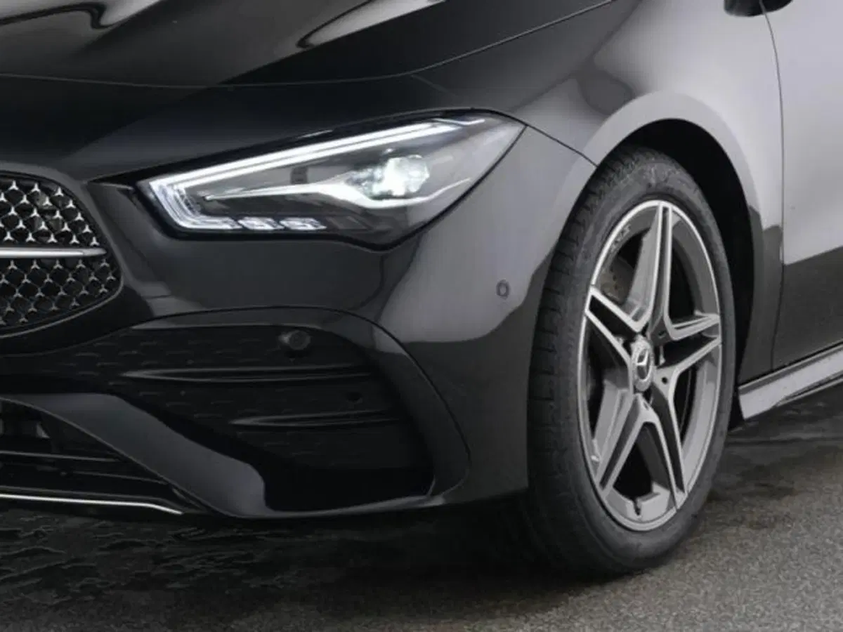 Mercedes-Benz CLA Shooting Brake usata a Milano (2)