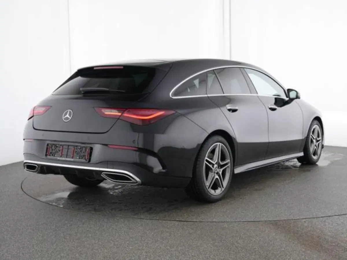Mercedes-Benz CLA Shooting Brake usata a Milano (3)