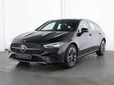 Mercedes-Benz CLA Shooting Brake 200 Shooting Brake Sport del 2025 usata a Abbiategrasso