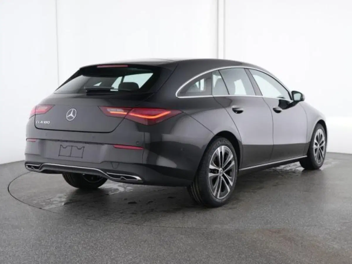 Mercedes-Benz CLA Shooting Brake usata a Milano (2)