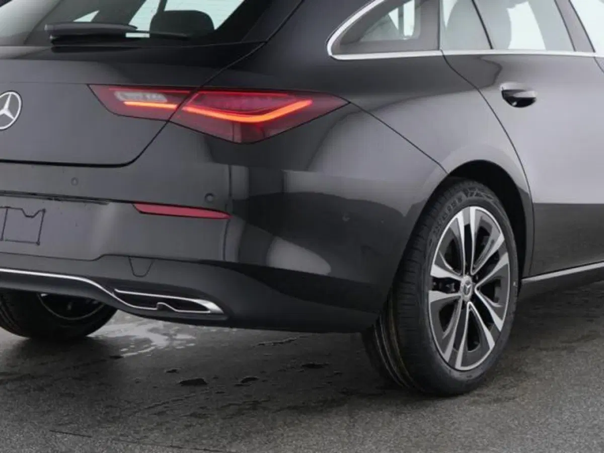 Mercedes-Benz CLA Shooting Brake usata a Milano (4)