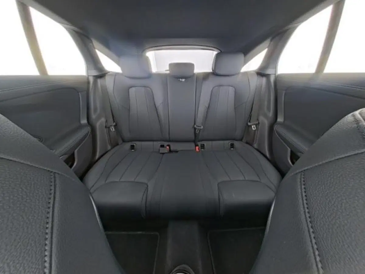Mercedes-Benz CLA Shooting Brake usata a Milano (6)