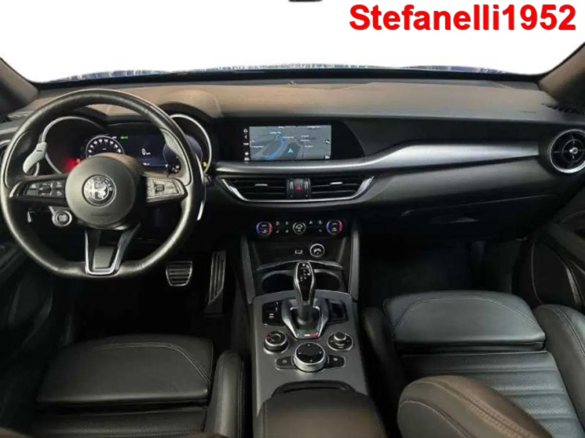 Alfa Romeo Stelvio usata a Bologna (13)