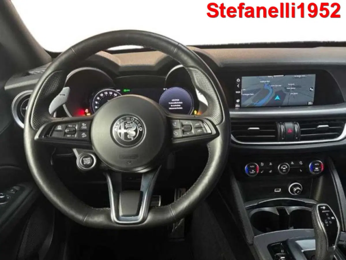 Alfa Romeo Stelvio usata a Bologna (14)
