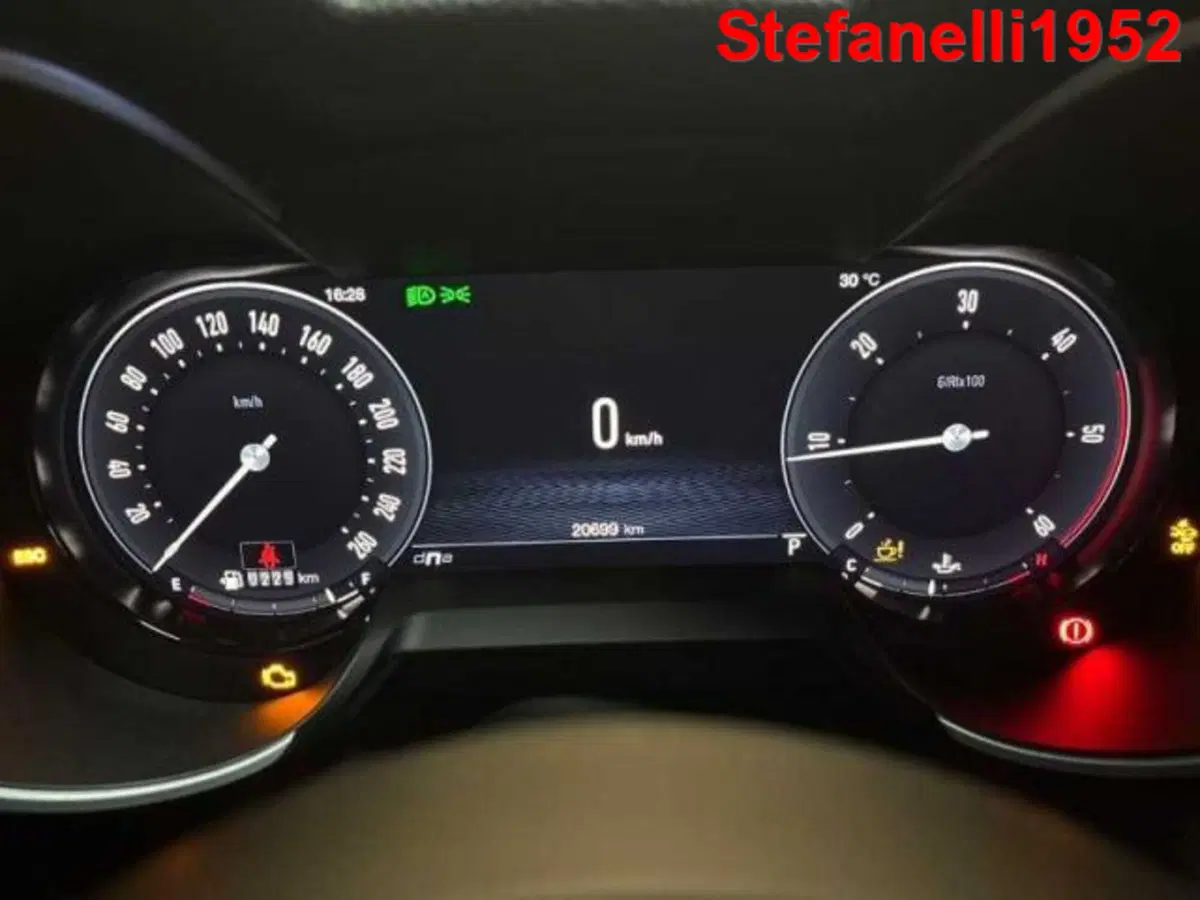 Alfa Romeo Stelvio usata a Bologna (17)