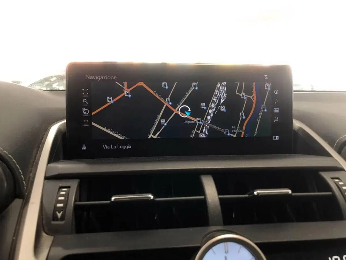 Lexus NX usata a Torino (9)