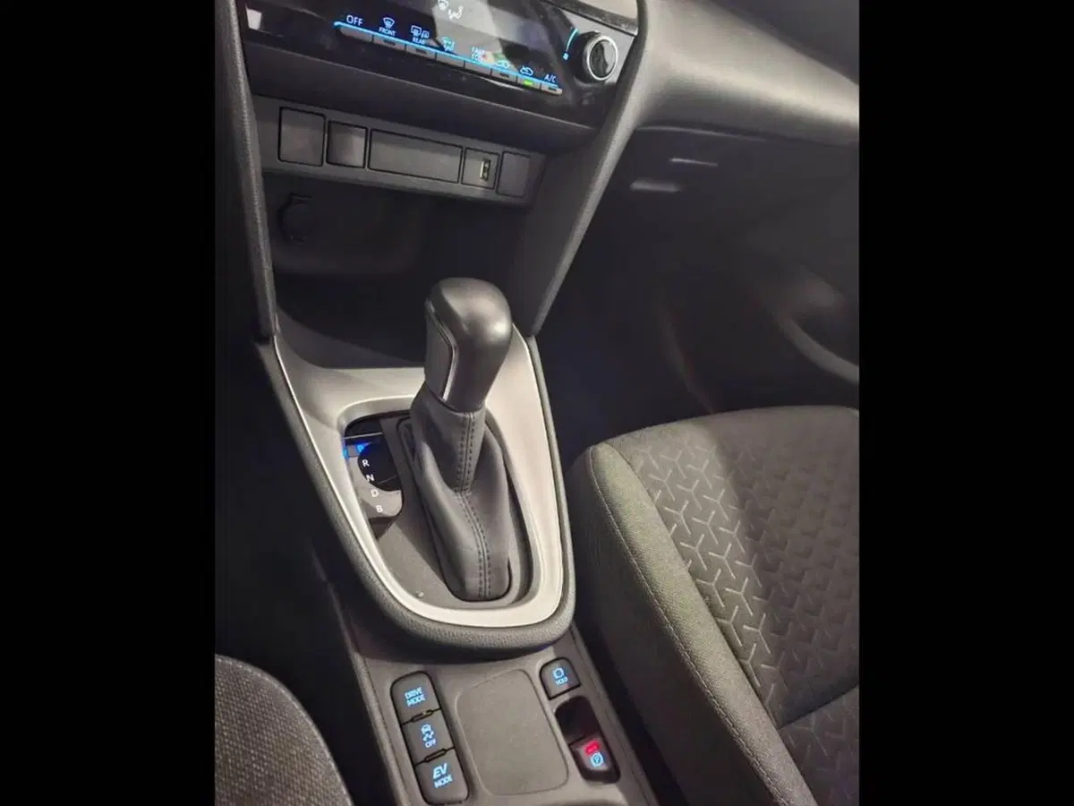 Toyota Yaris Cross usata a Torino (9)