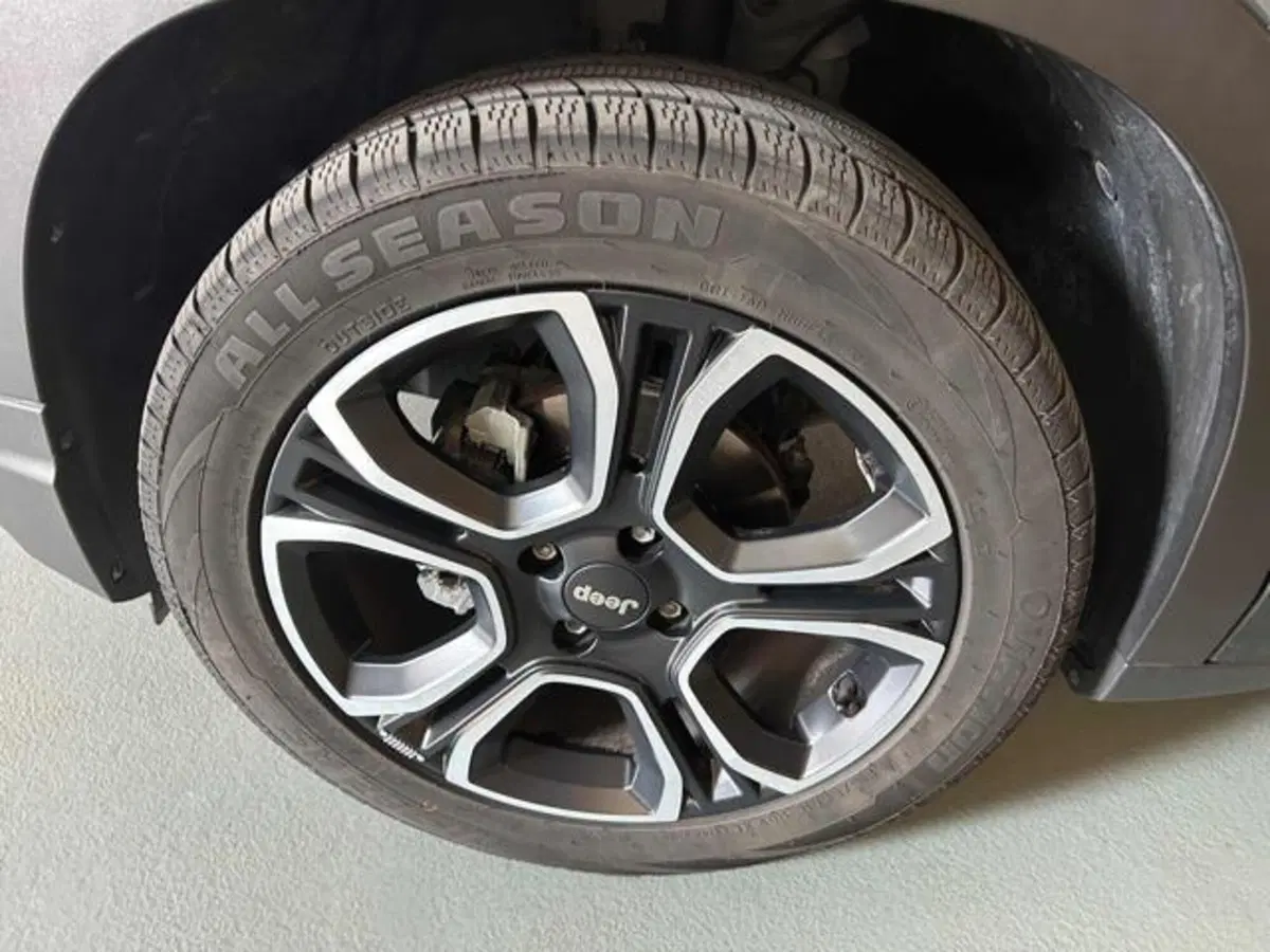 Jeep Avenger usata a Vercelli (15)