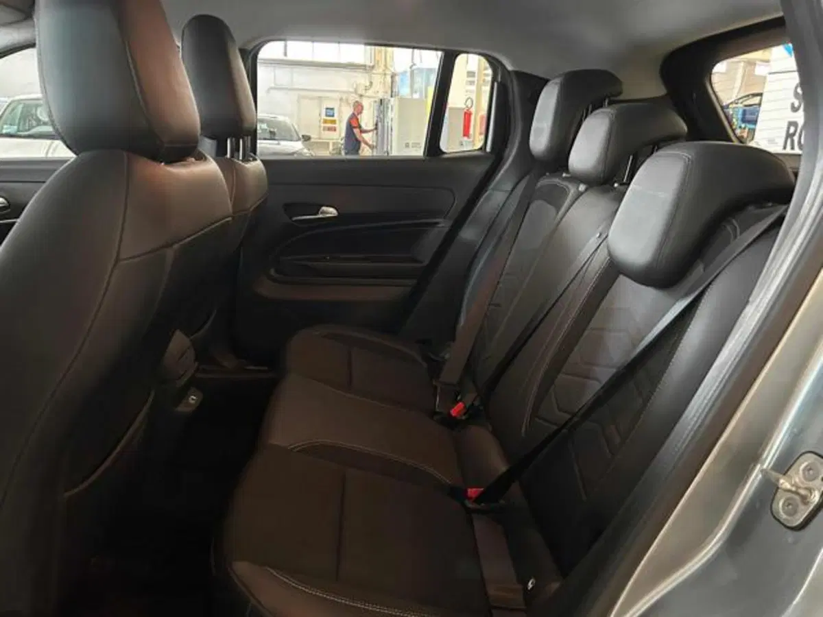 Jeep Avenger usata a Vercelli (8)