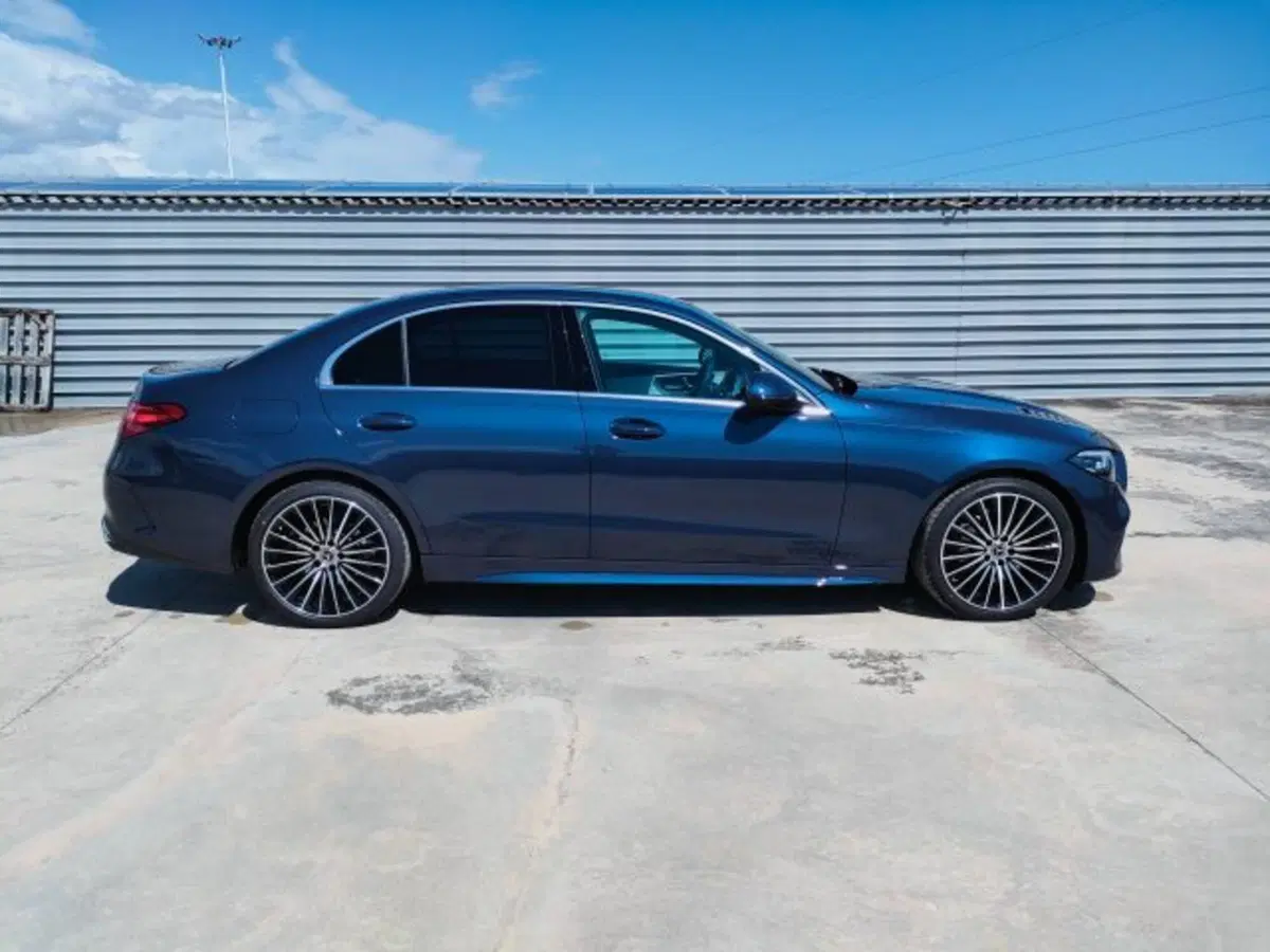 Mercedes-Benz Classe C nuova a Teramo (7)
