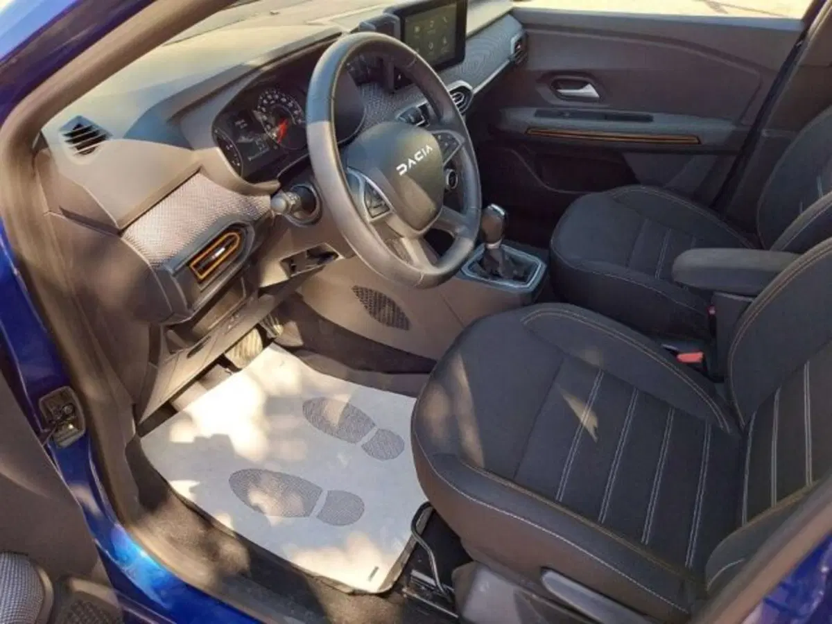 Dacia Sandero usata a Firenze (7)