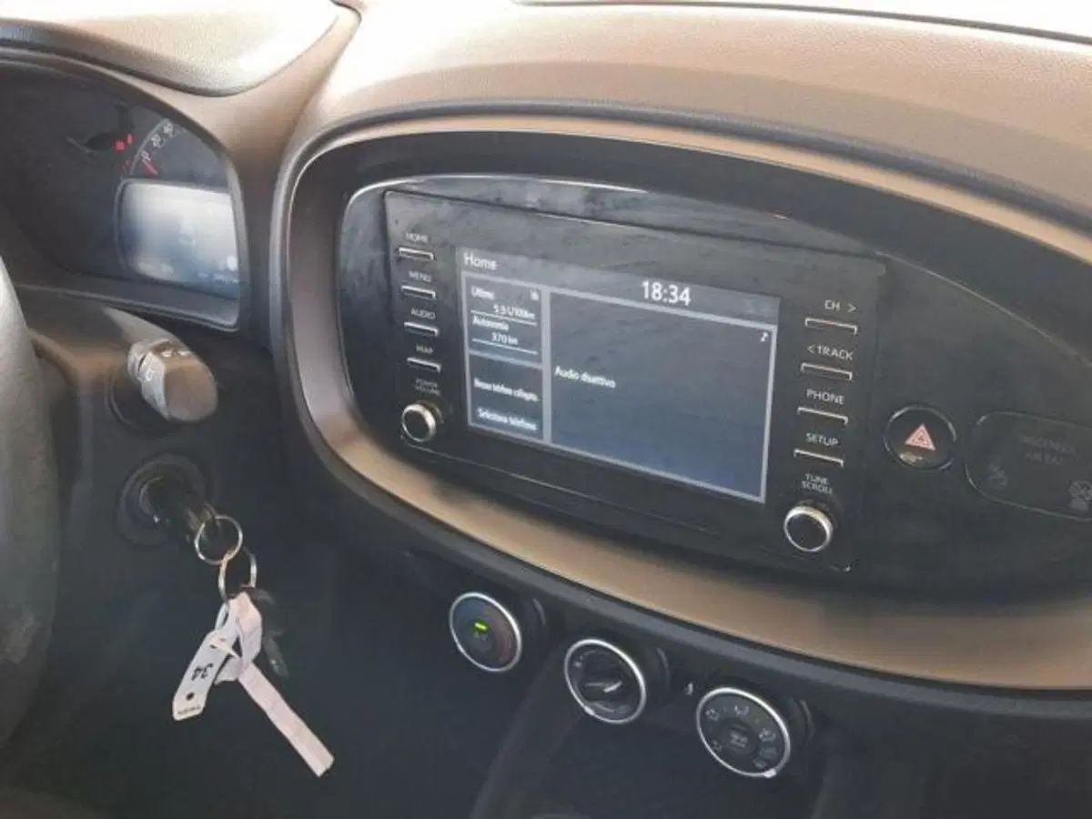Toyota Aygo X usata a Roma (10)