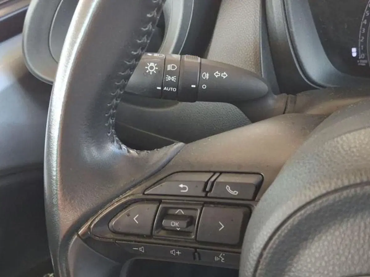 Toyota Aygo X usata a Roma (17)