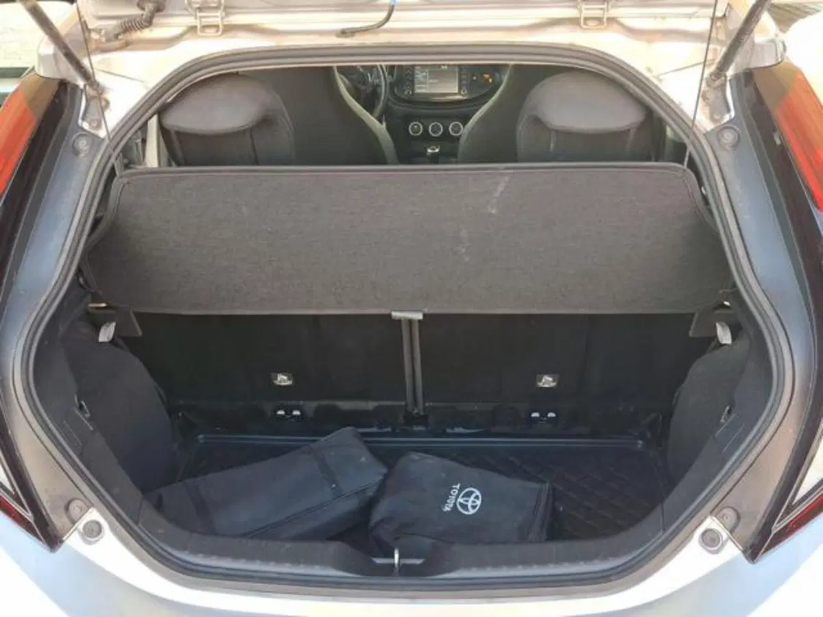 Toyota Aygo X usata a Roma (6)