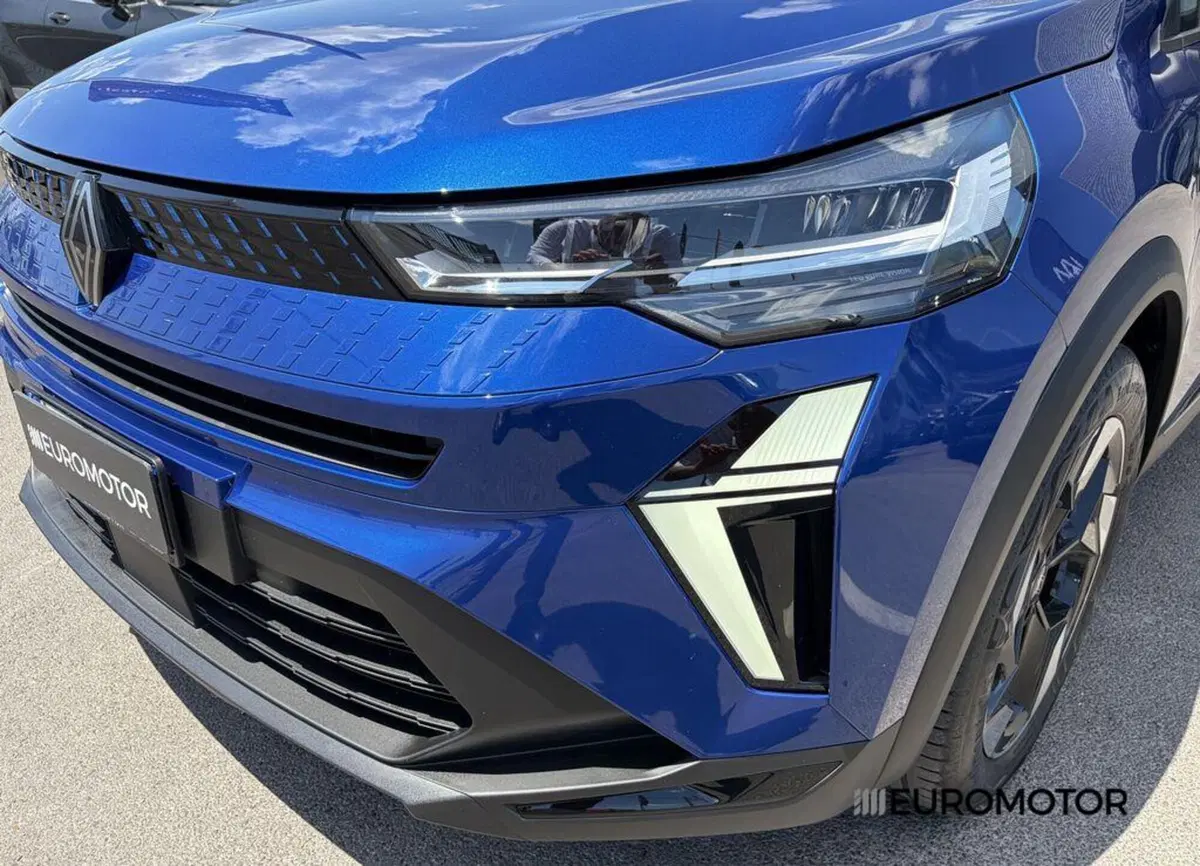 Renault Captur usata a Bari (10)