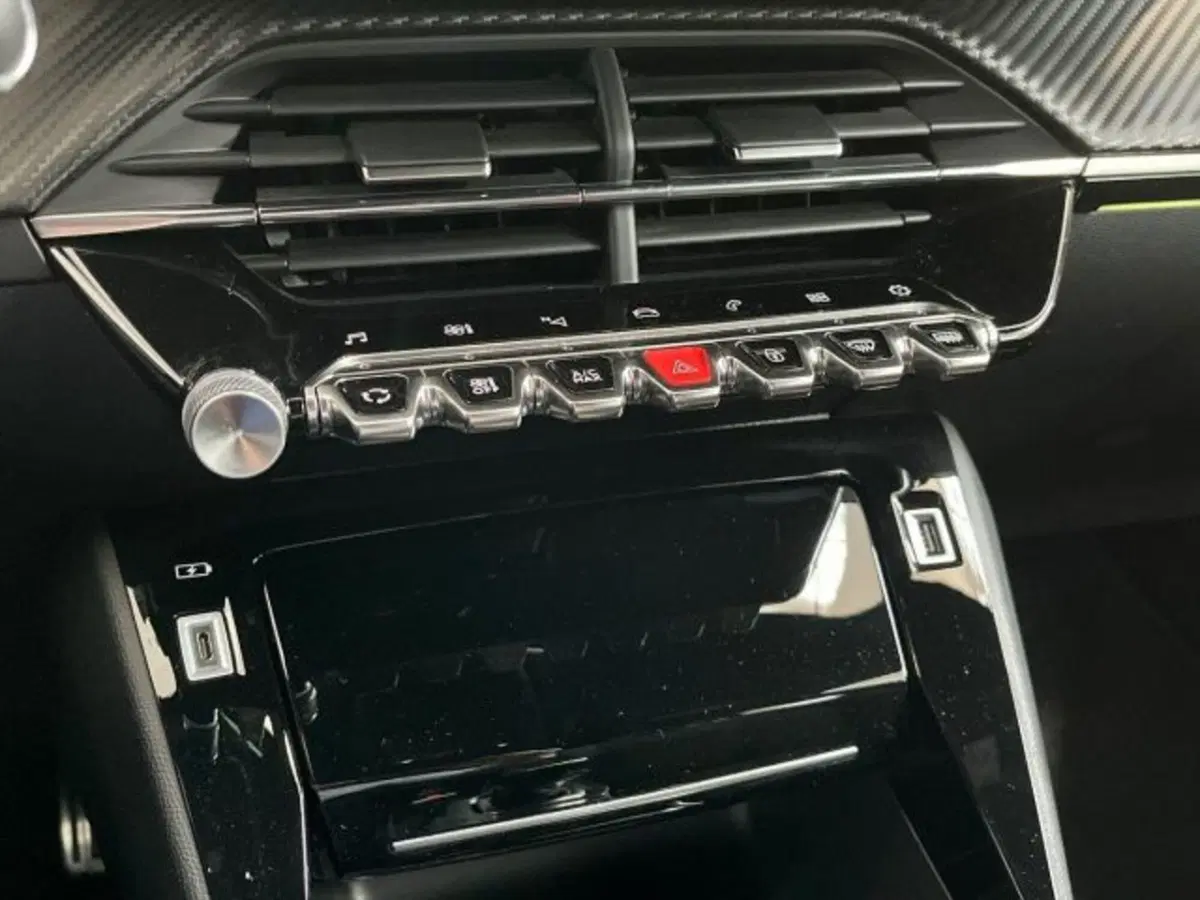 Peugeot 208 usata a Verona (14)