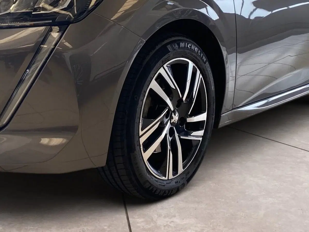 Peugeot 208 usata a Torino (15)