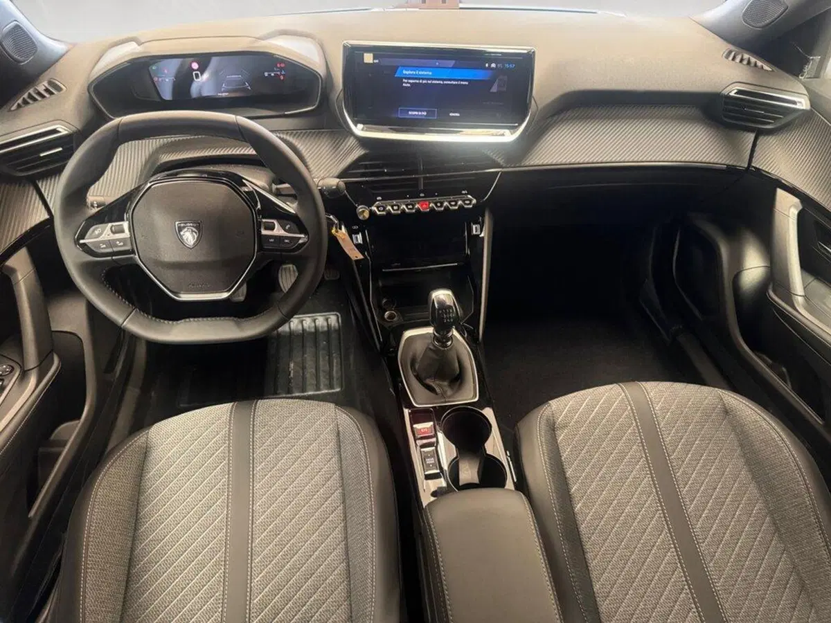 Peugeot 2008 nuova a Torino (6)