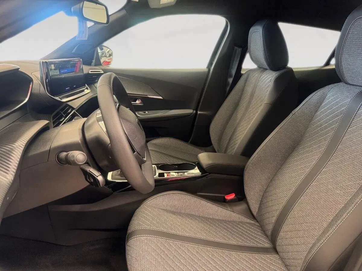 Peugeot 2008 nuova a Torino (7)