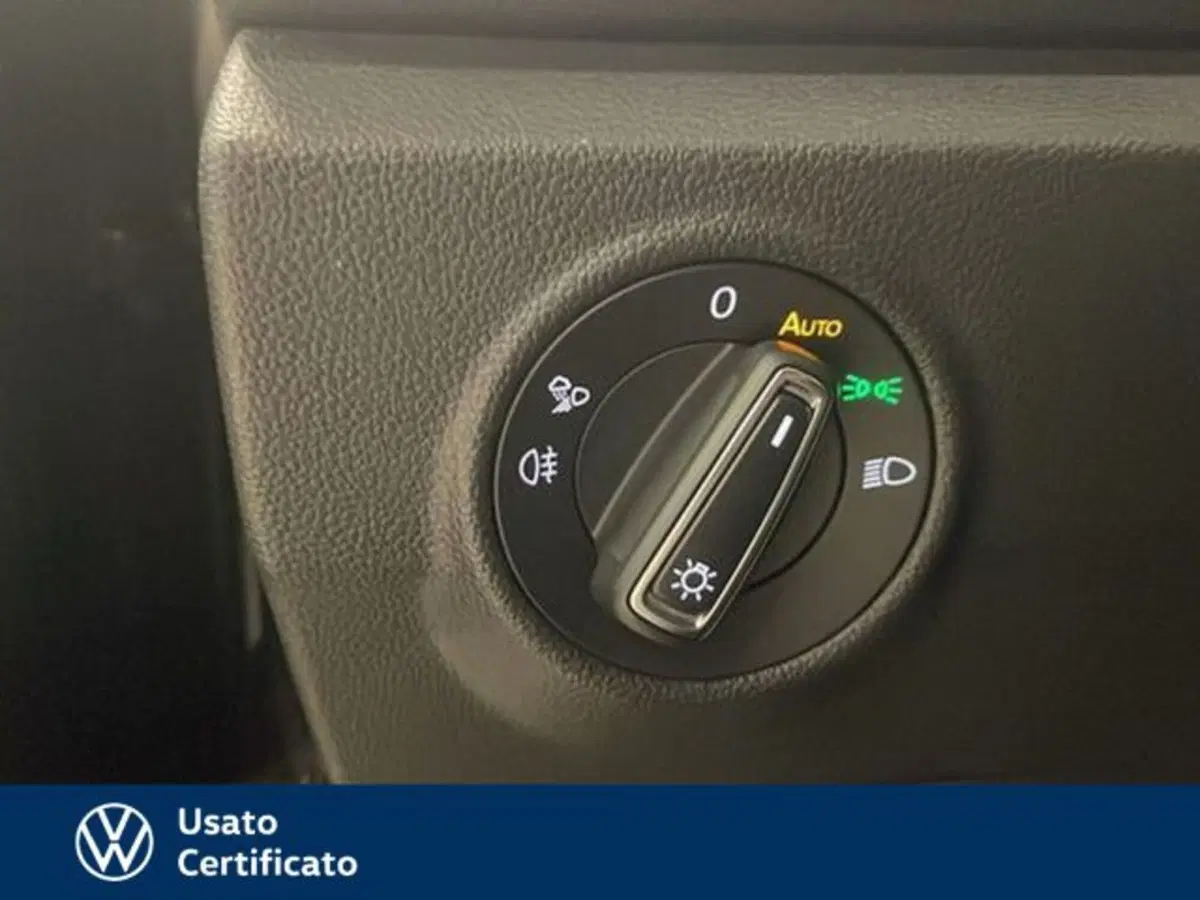 Volkswagen T-Roc Cabrio usata a Vicenza (15)