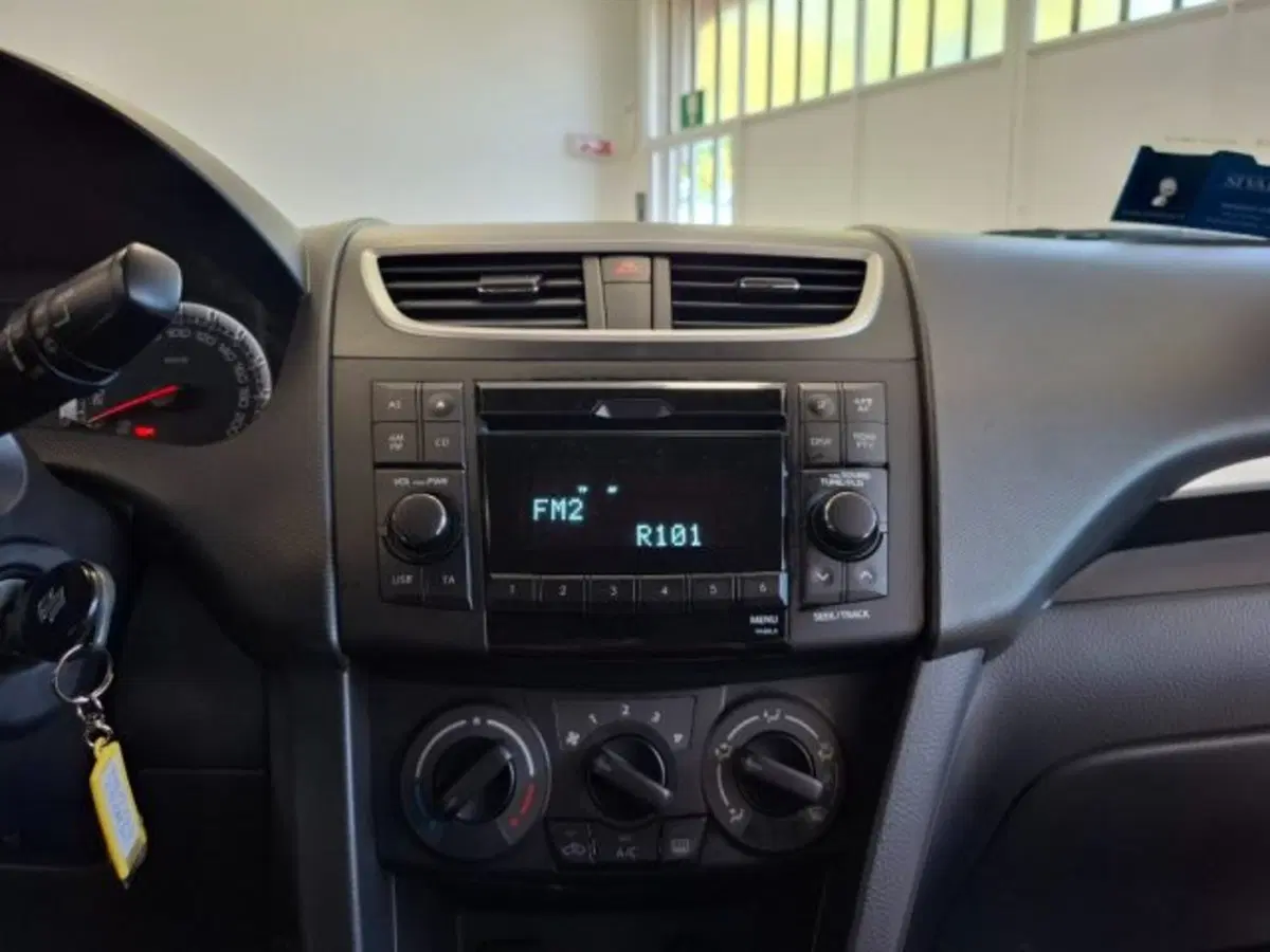 Suzuki Swift usata a Reggio Emilia (12)