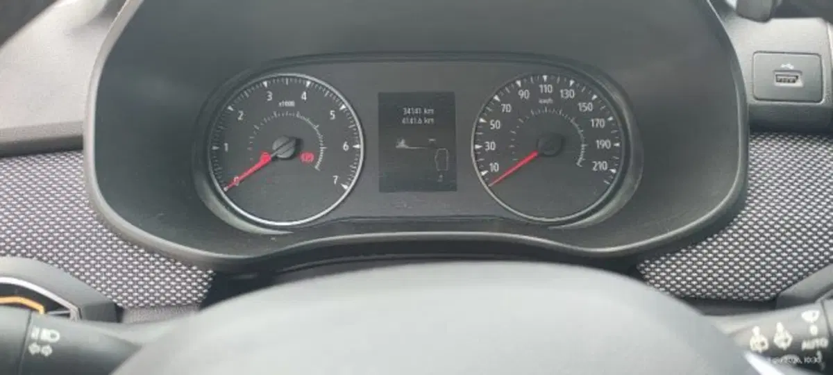 Dacia Sandero usata a Taranto (16)