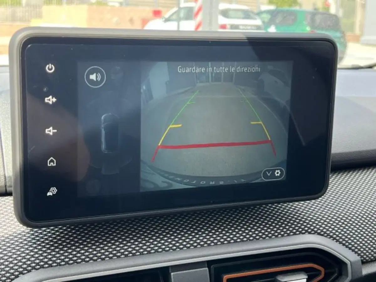 Dacia Sandero usata a Taranto (20)