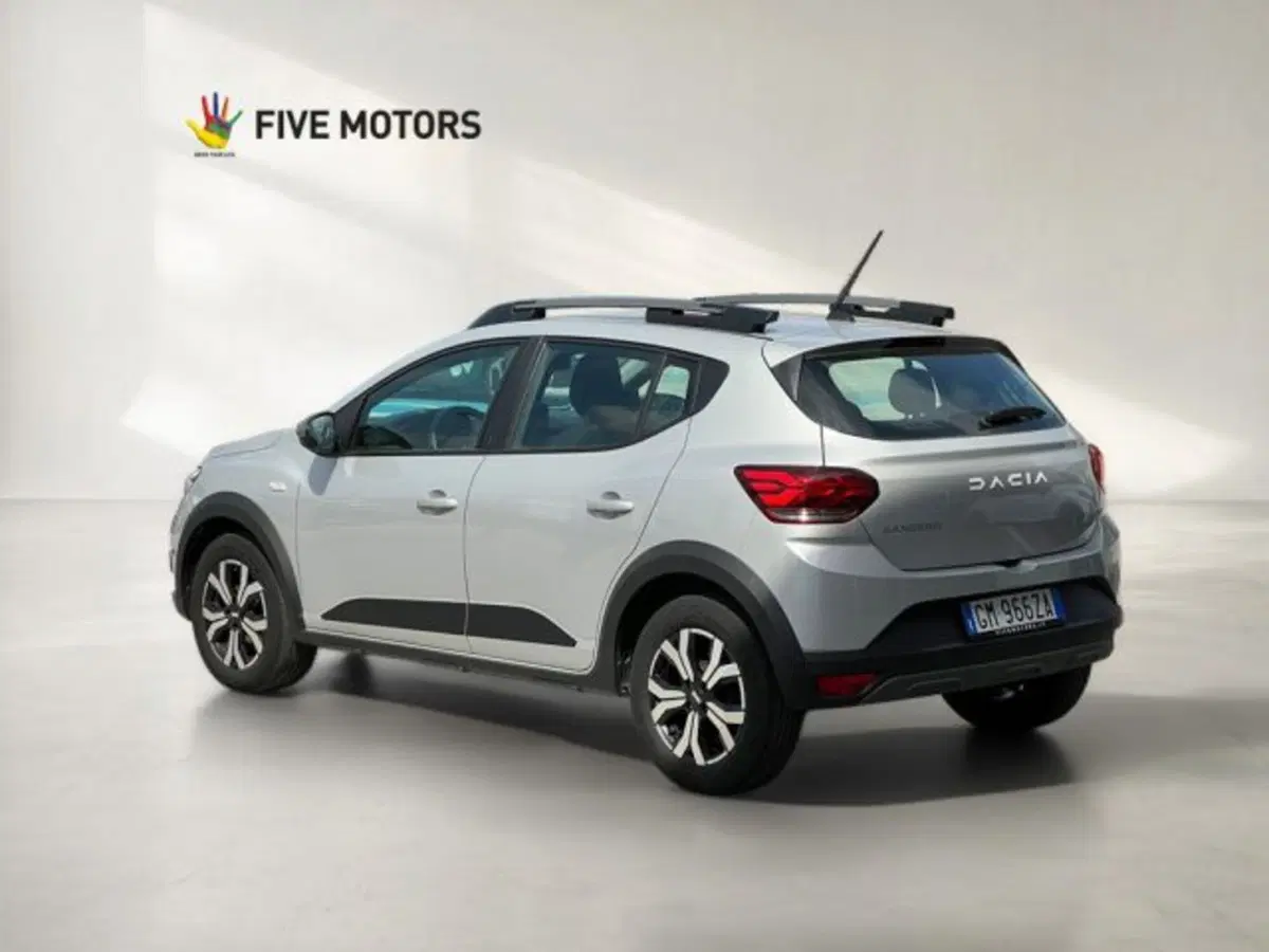 Dacia Sandero usata a Taranto (5)