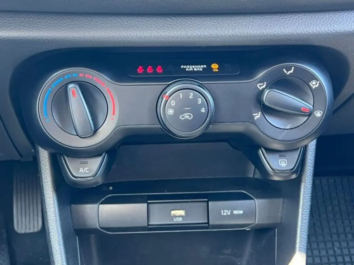Kia Picanto usata a Taranto (17)