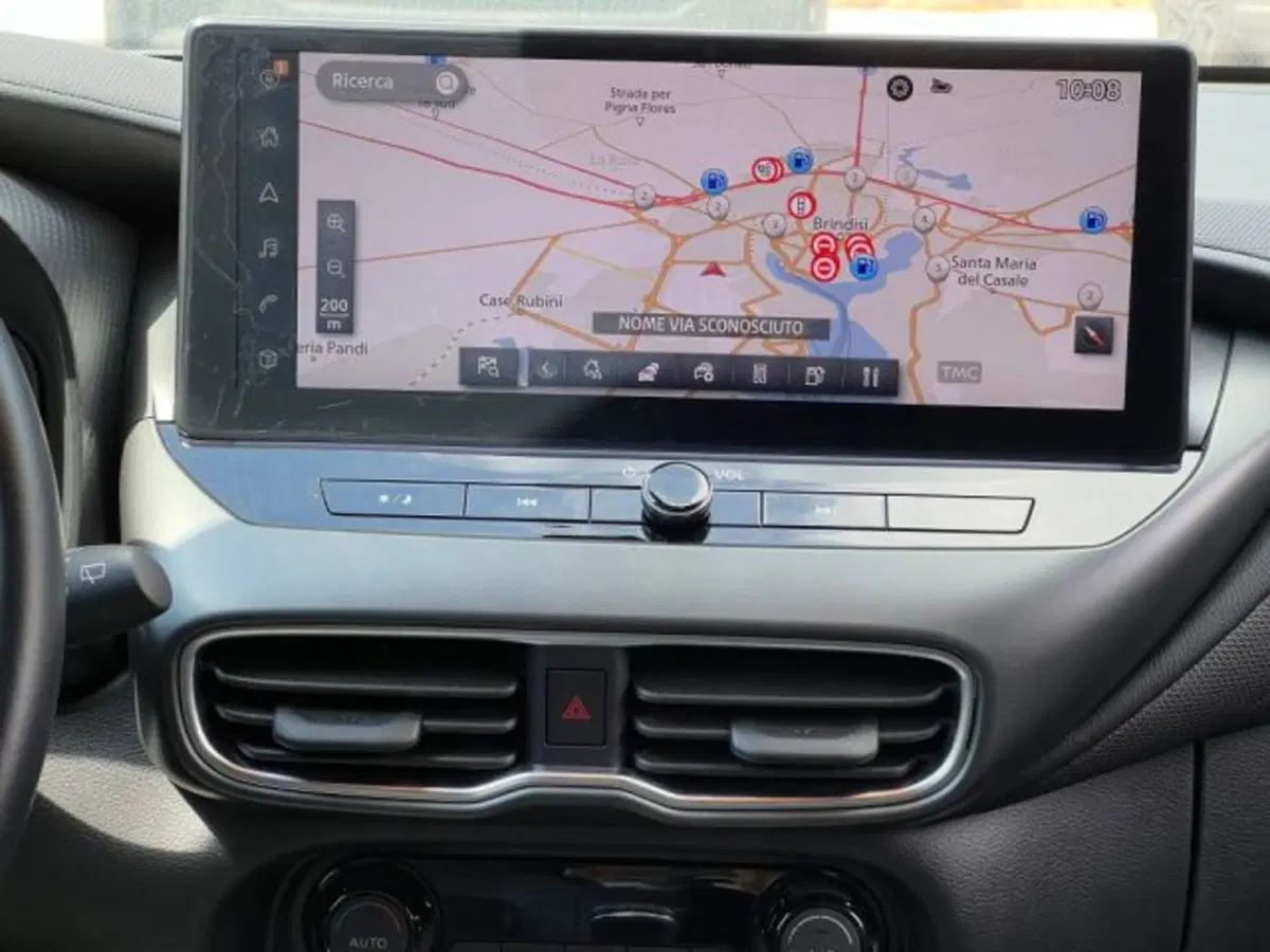 Nissan Juke usata a Taranto (13)