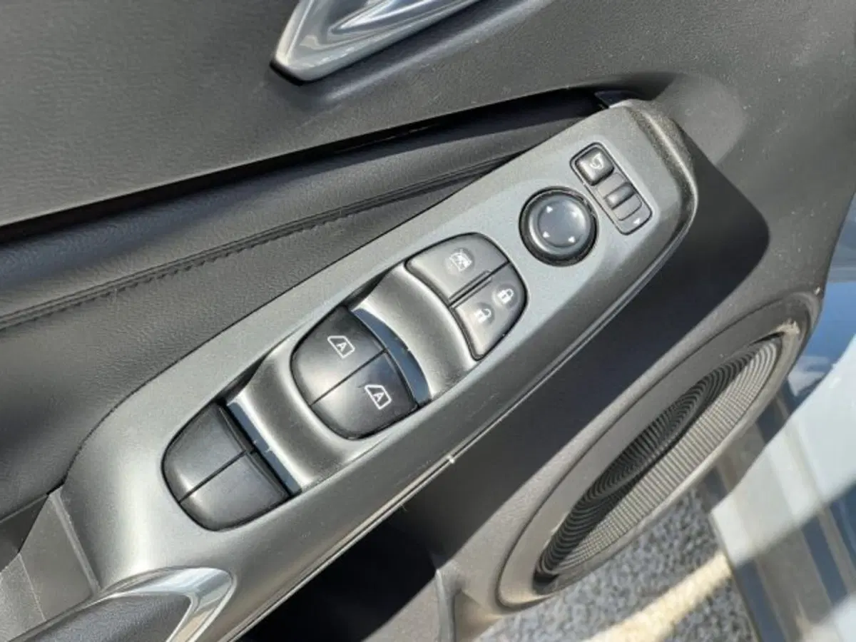 Nissan Juke usata a Taranto (17)