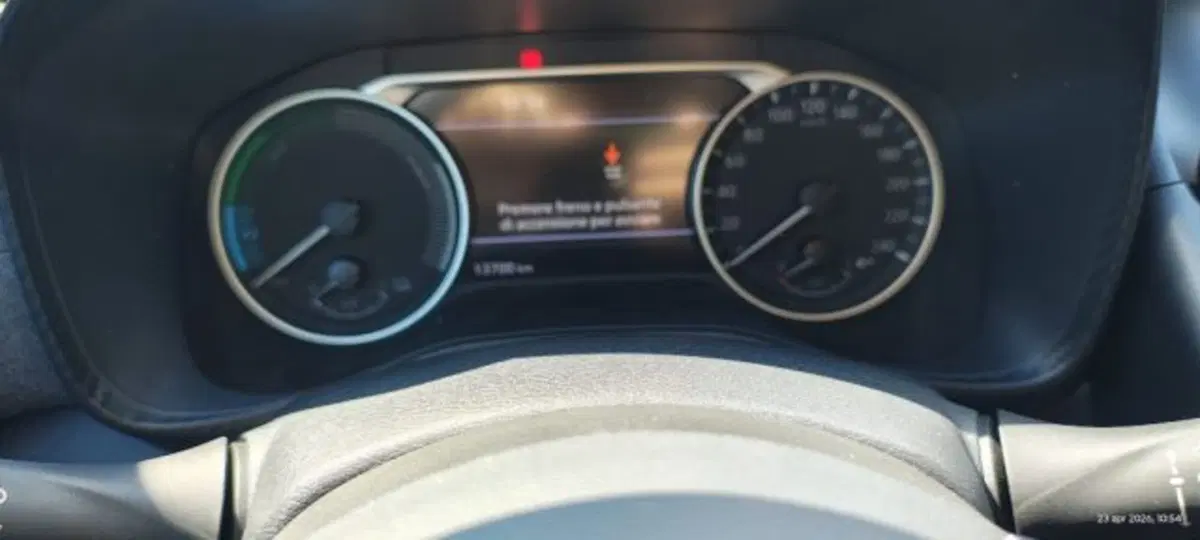 Nissan Juke usata a Taranto (9)